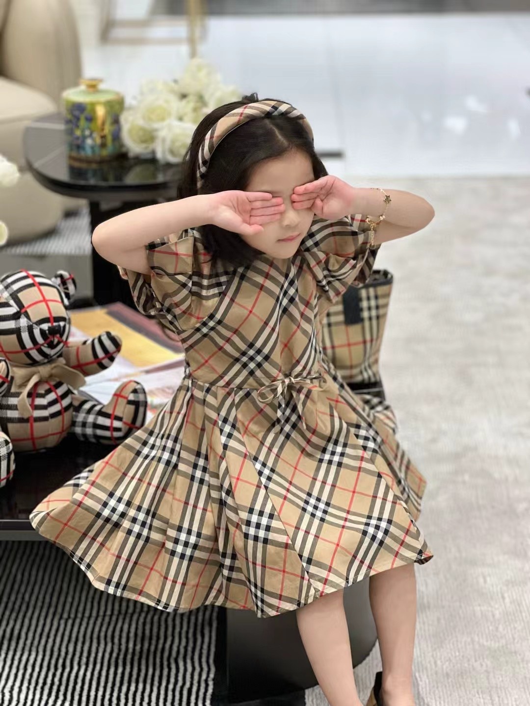 9f76a69b022c4f7c6bc8d80cf2da45d2.jpg