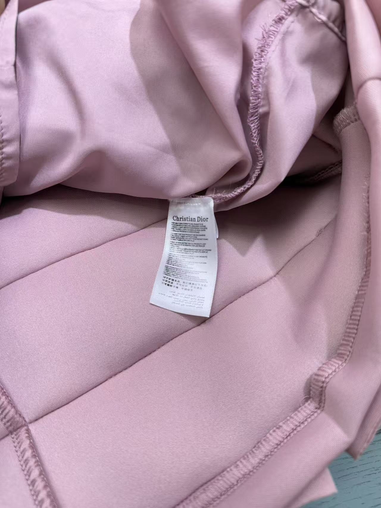 b64f360107025e9c6f53e3747863c487.jpg