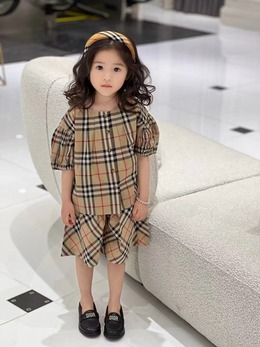 bea1075f45a55a7280c713e756e1345b.jpg
