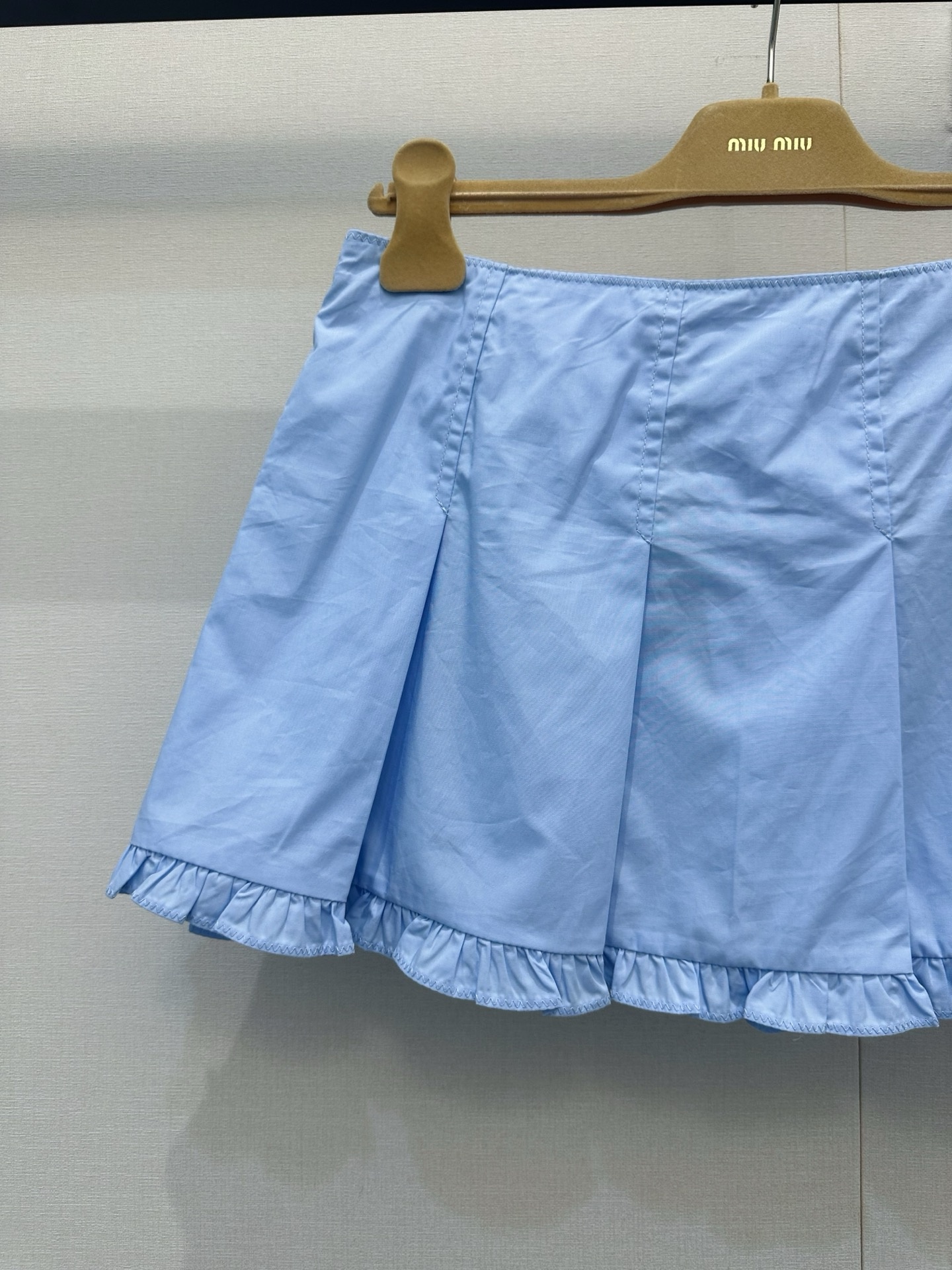 e31227462eba6793cddf84bb9d63199d.jpg