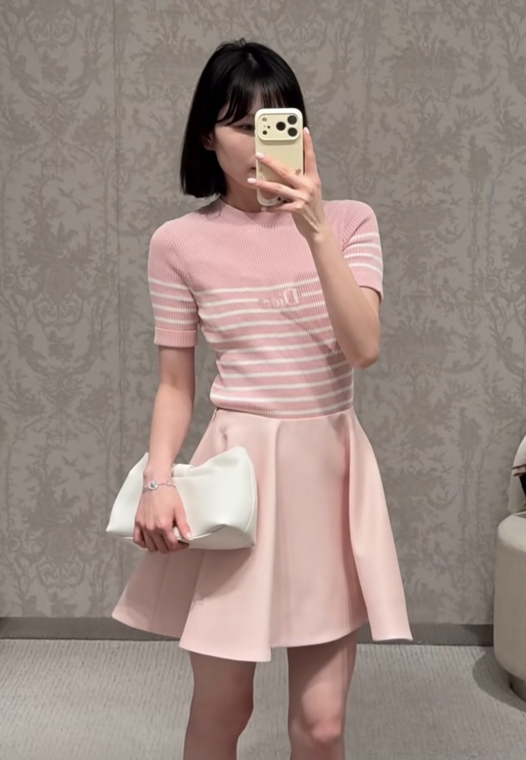 f5560c41dd6911dd701e24547fc7fcd2.jpg