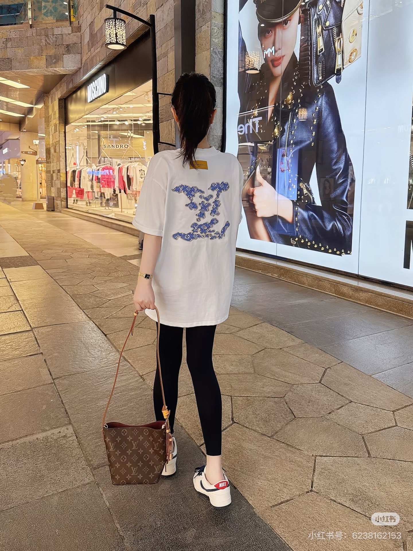 3a41a3067694e7cc345cd0ea744d4f54.jpg