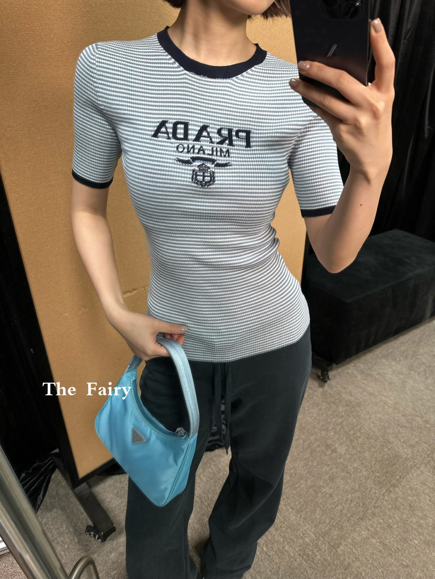 74b003f53e6ffd7cd84b8afcdabbd443.jpg