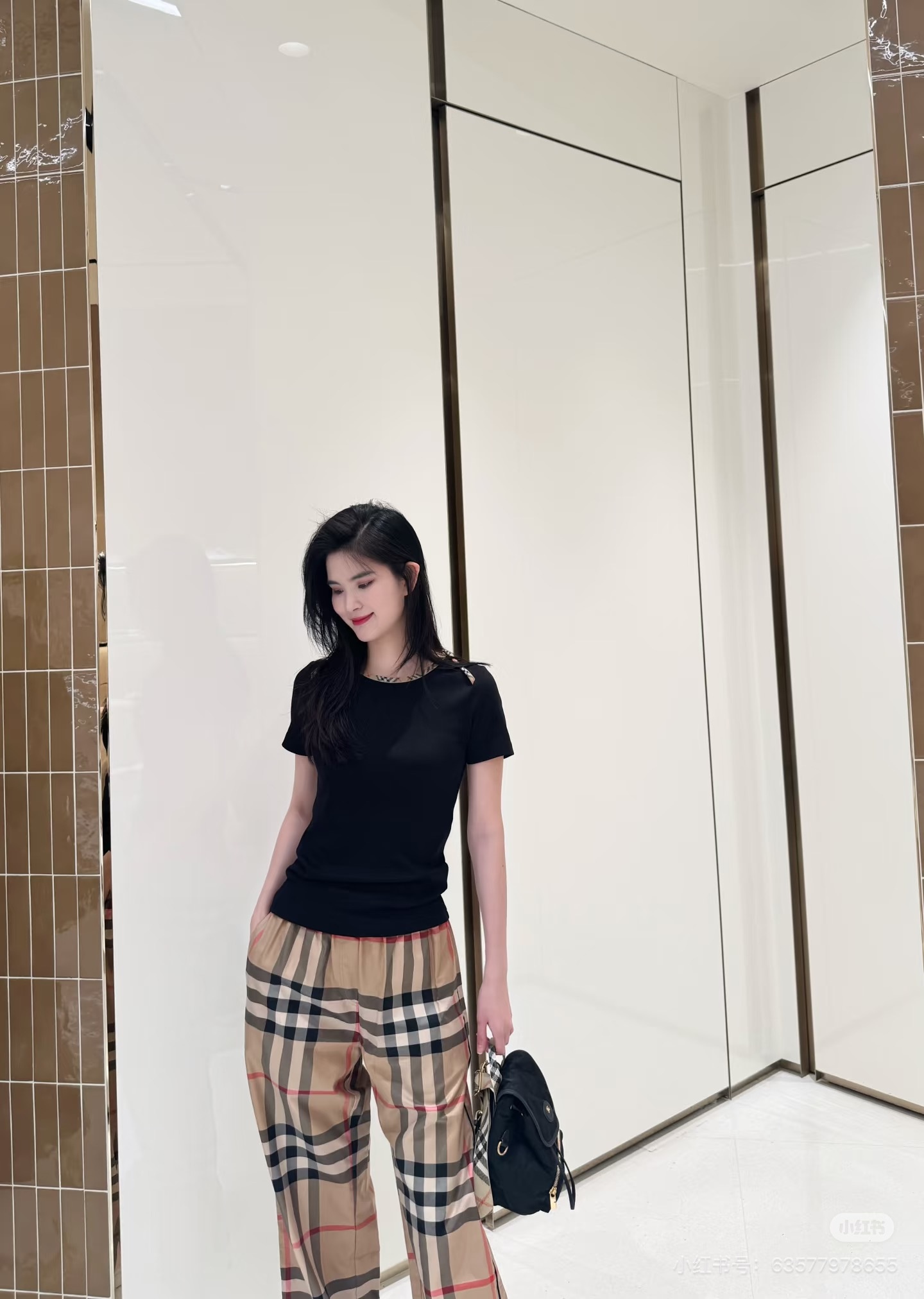 80d8790ee73ed7e5ded153888064a592.jpg