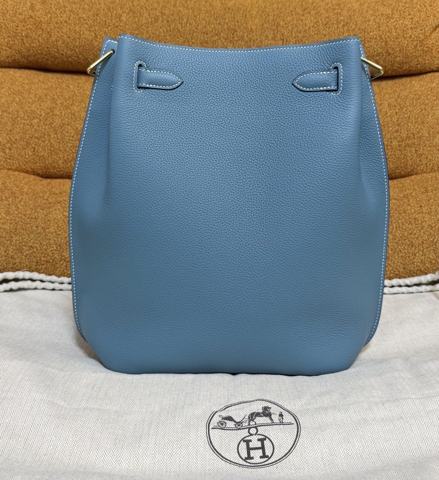 bd095aba28cdd411b347ed2e1994451b.jpg