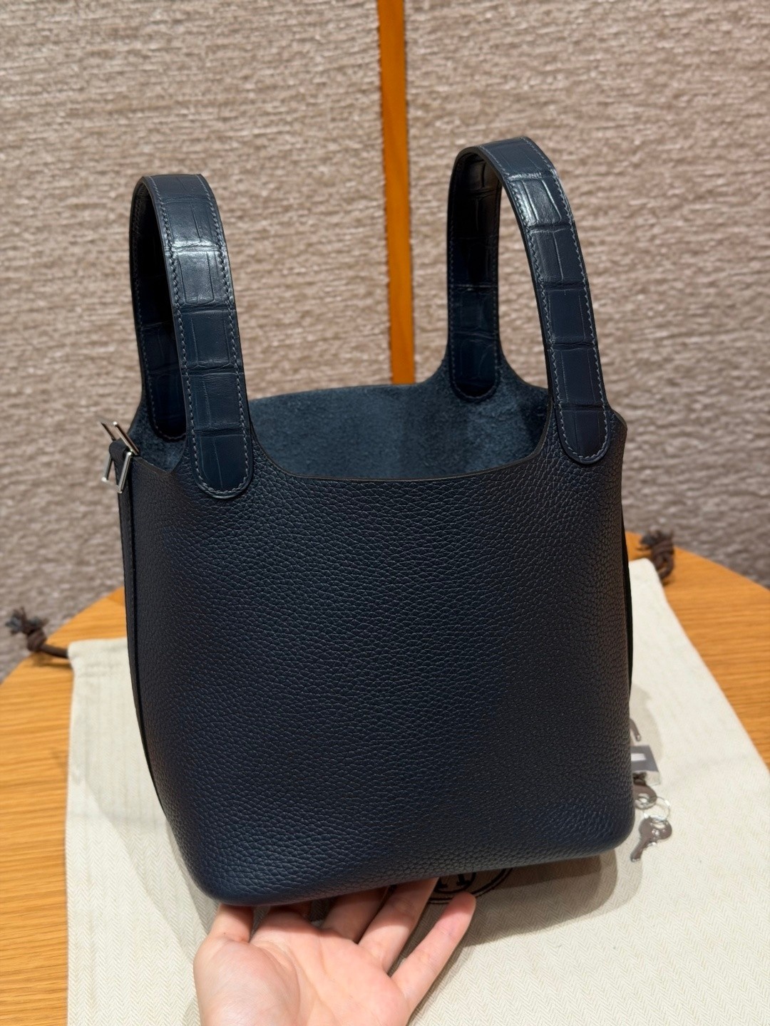 d1675fa06f7e25b622bc3dacb4c72039.jpg