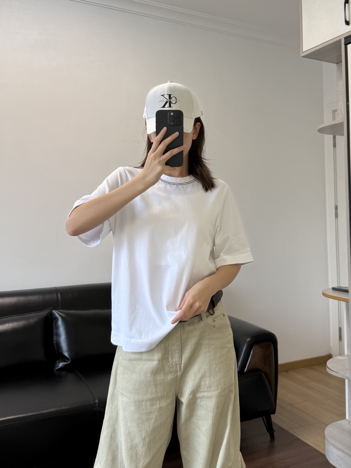 e20d7ecf1fe64ed4e8d6108ac915007b.jpg