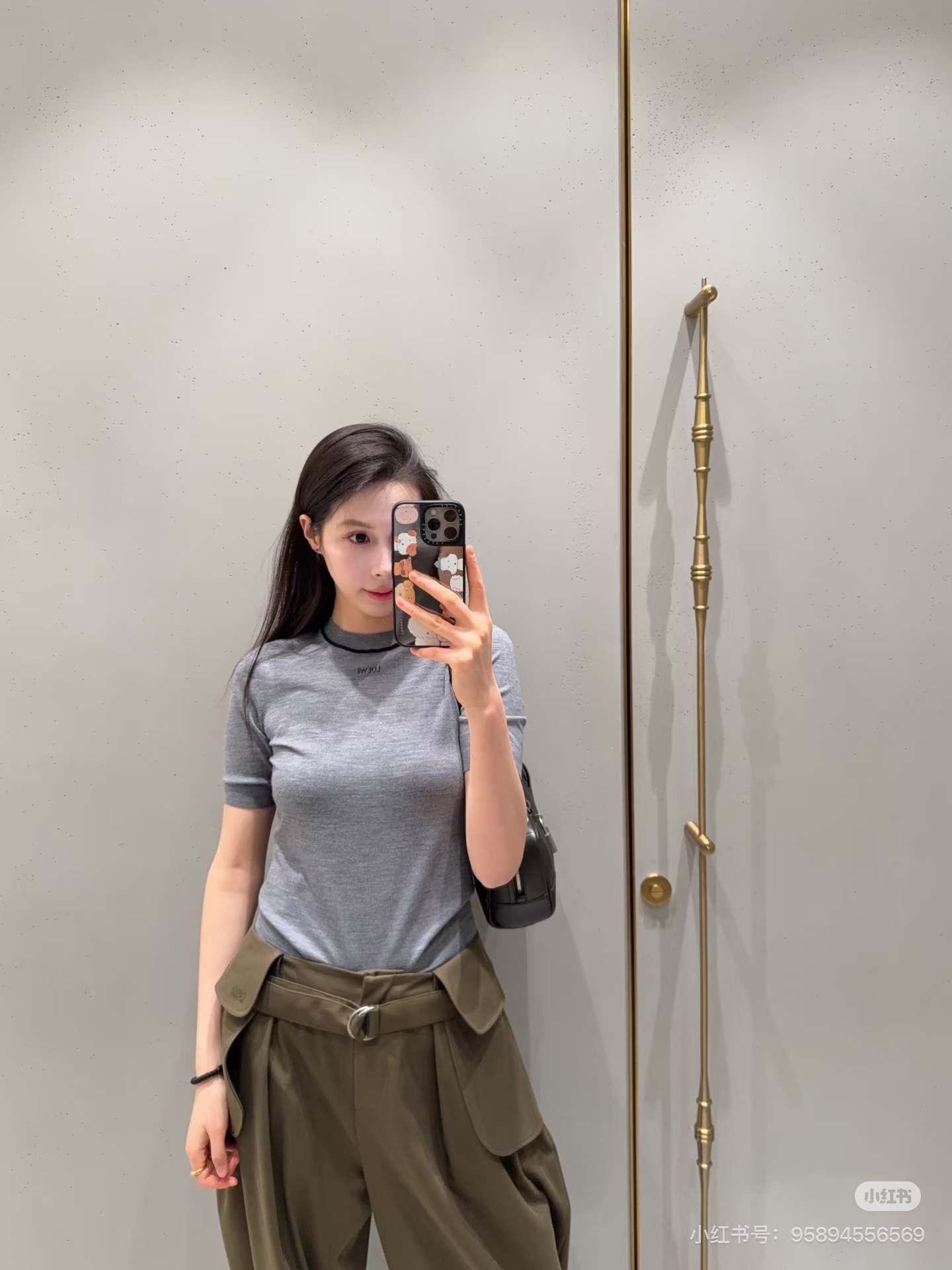 ef38ce4425b5844c296d22afb7fce78a.jpg