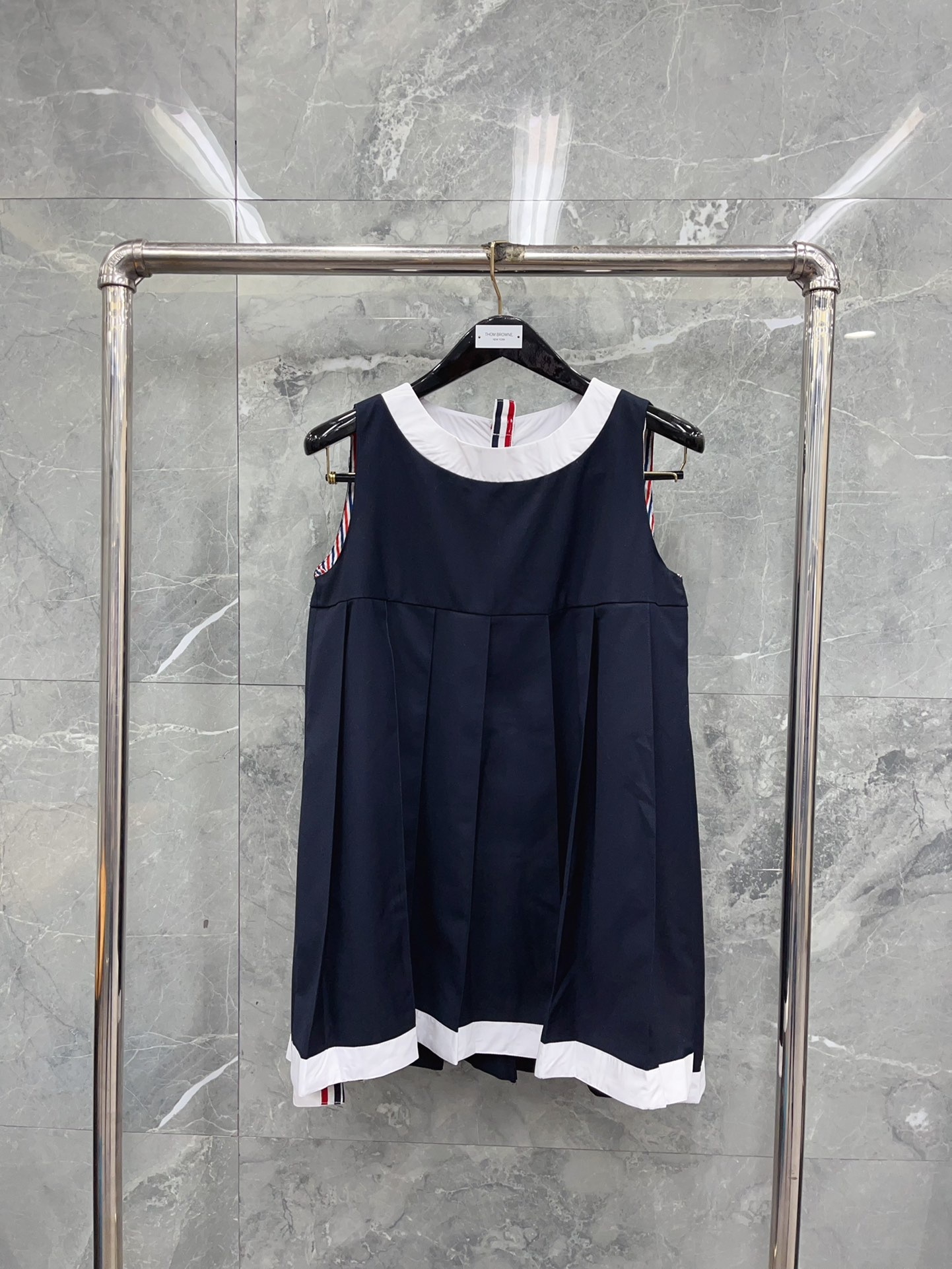 0467a075cf20dfbcc67a65fda58fe528.jpg