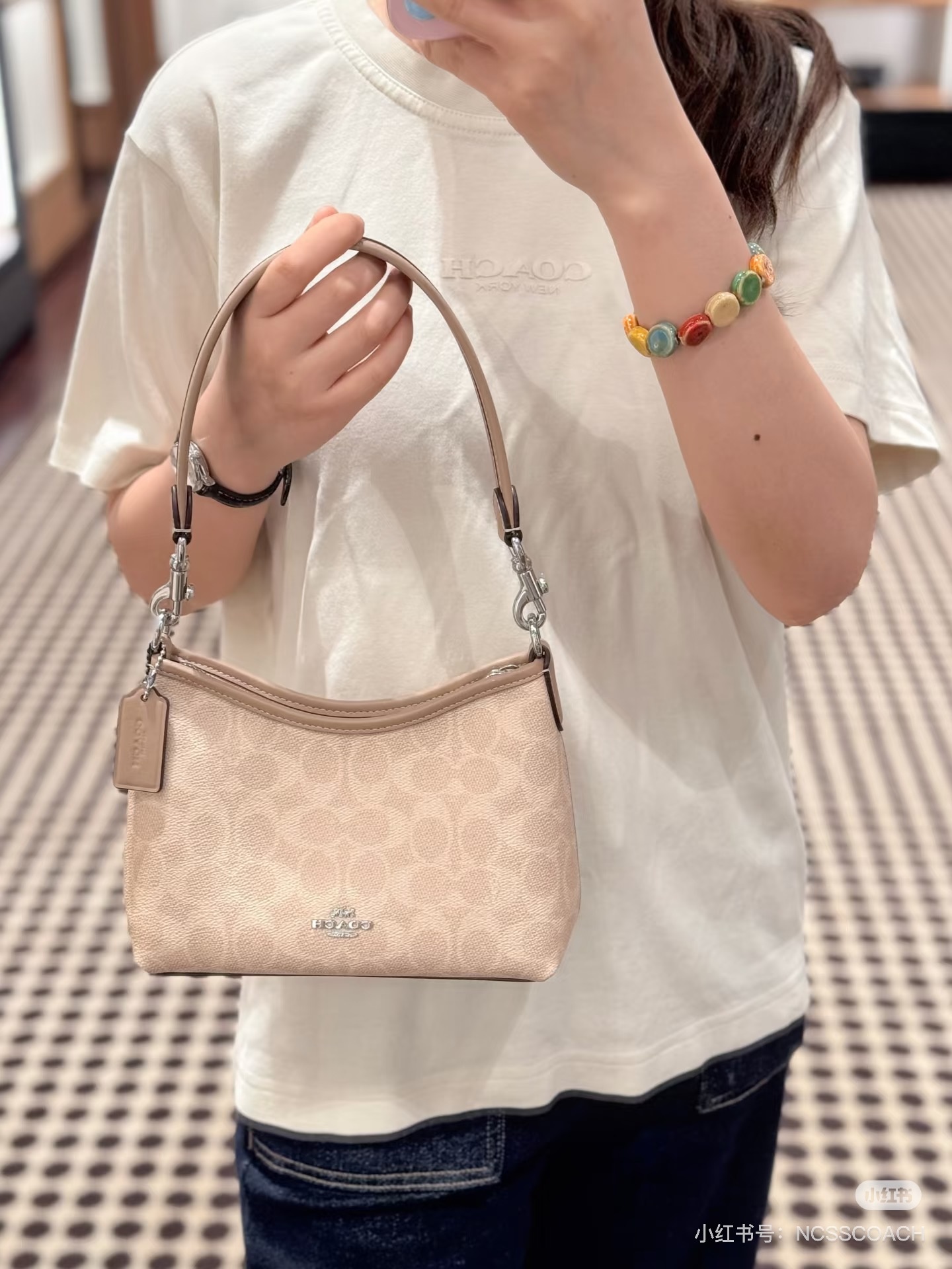 1057fc7fe63368e7b32b24ddee7f0be5.jpg