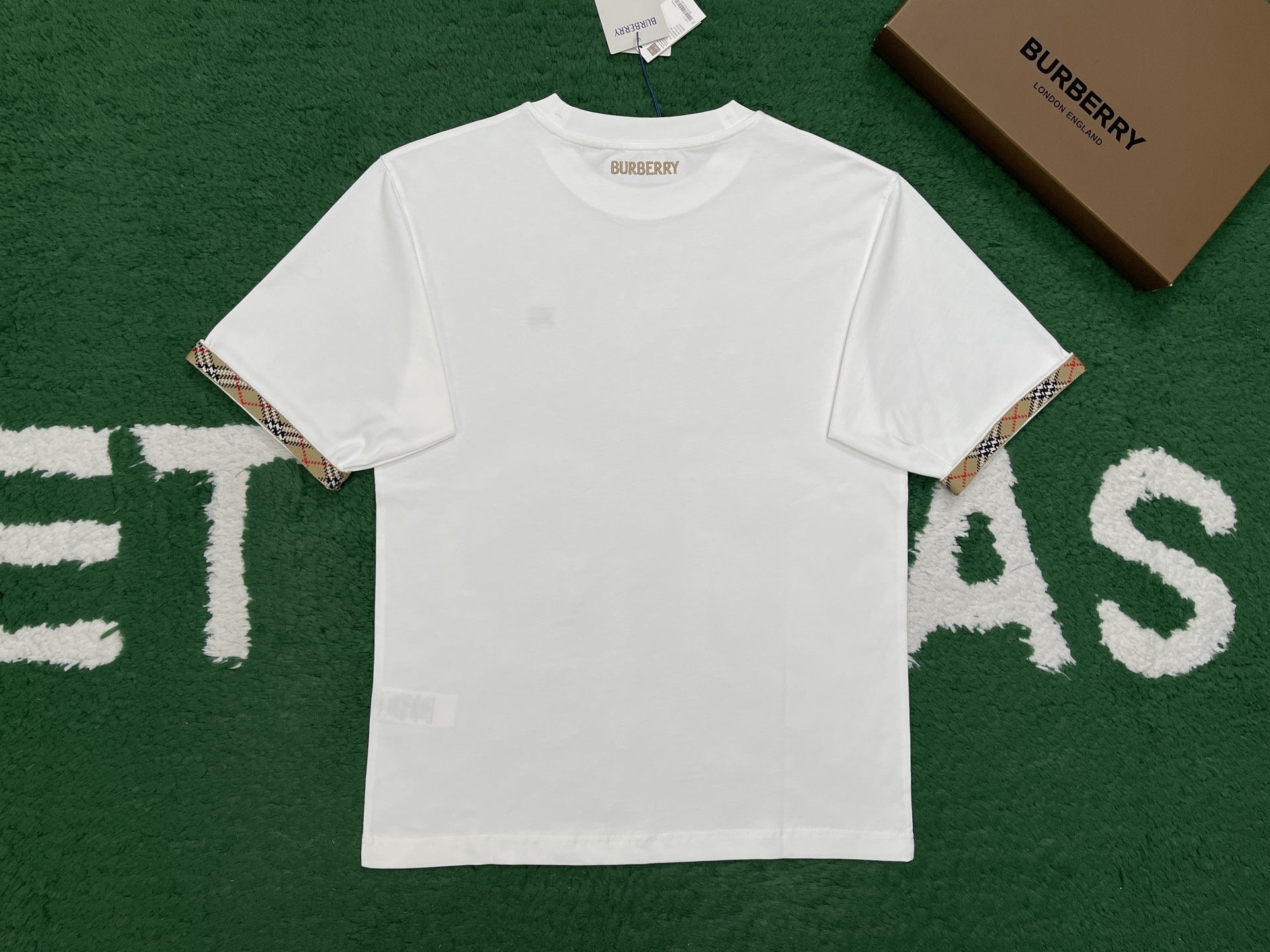 1168438c73ff3ab60a5e2a8a221db480.jpg