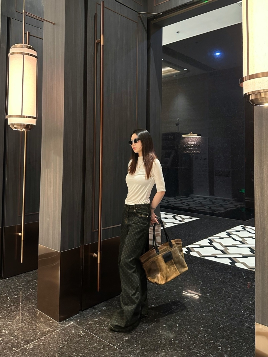 418047eb6f25bc4a5d8bd3b952de1098.jpg