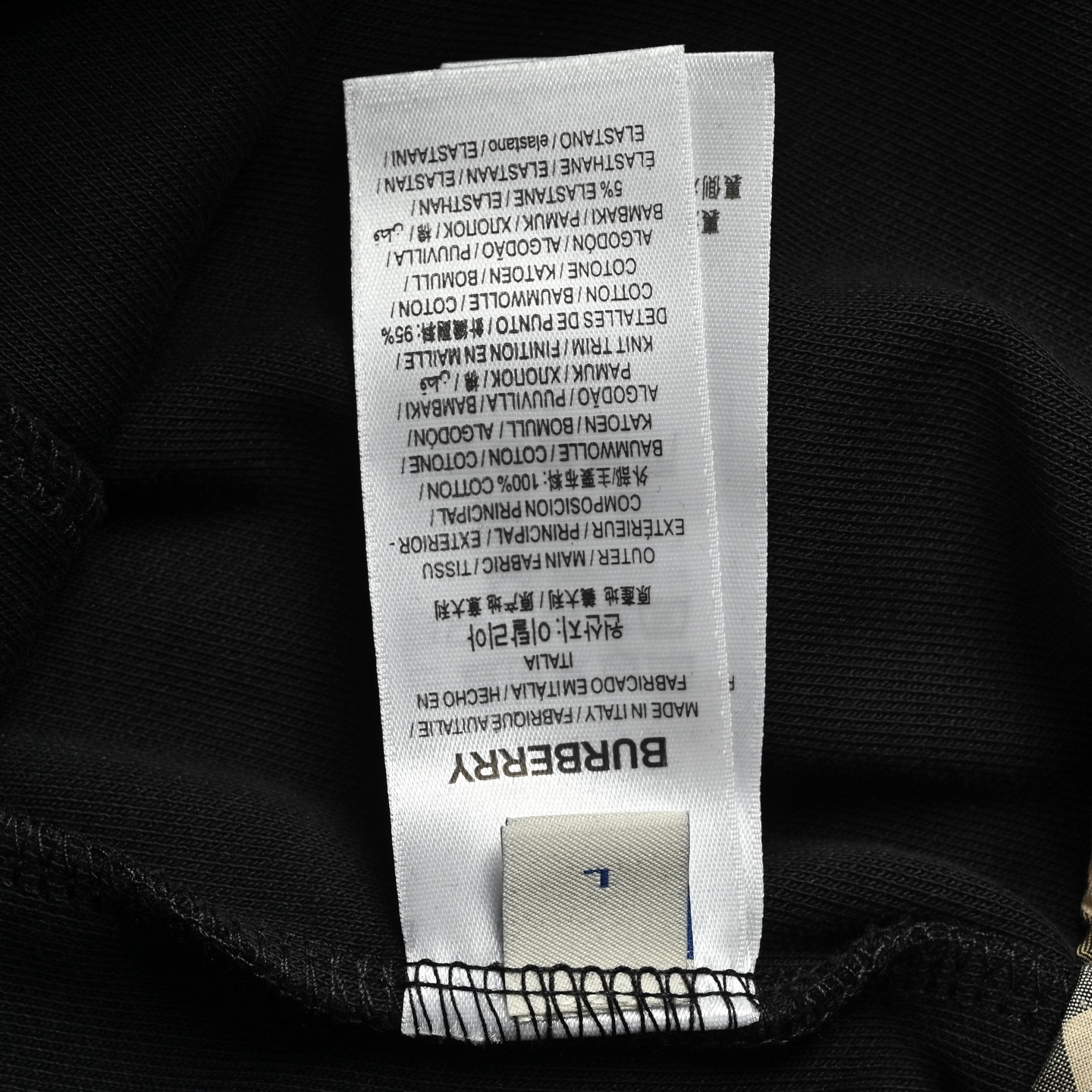 483feee2d895481ff3b7aa16341243d8.jpg