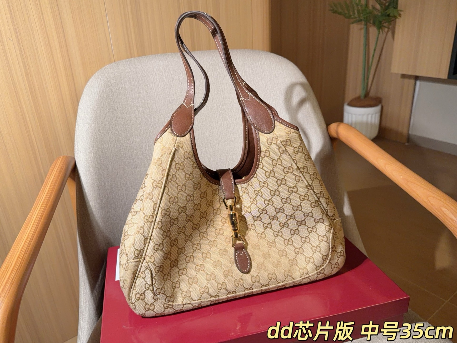 5ea50ab820912930bb7574d0d51663c8.jpg
