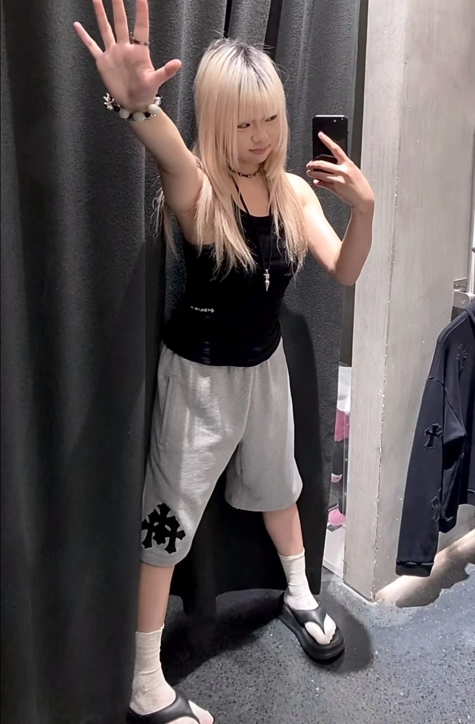 64cd5d4b86f846a2a821cc21fa78636b.jpg