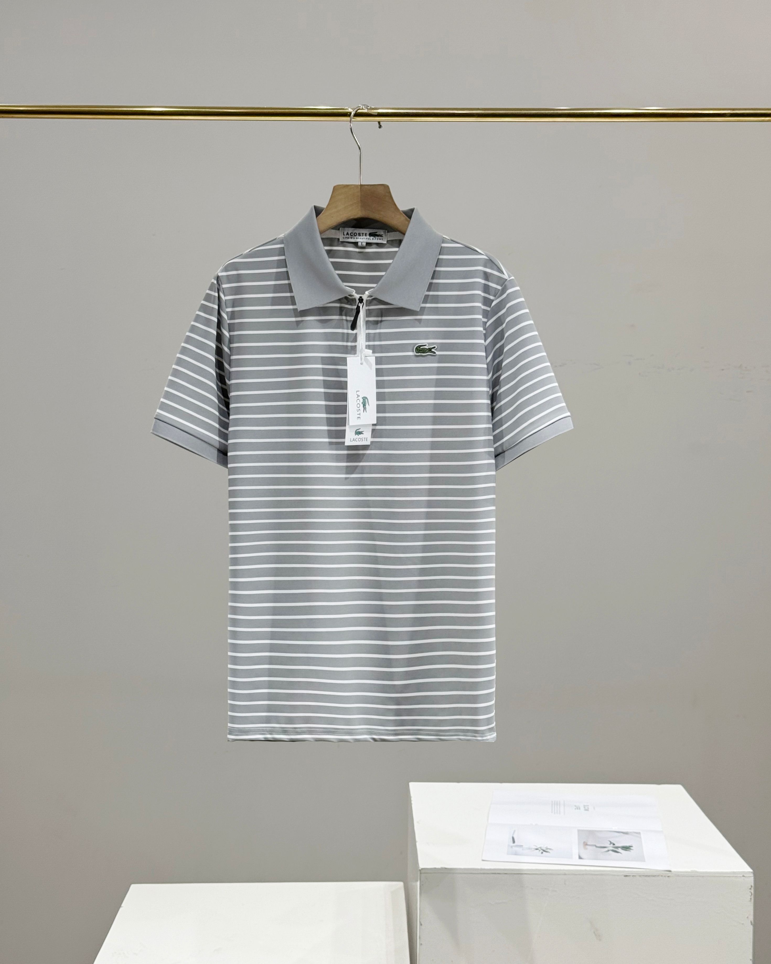 77d05c3f1a52f81a04894caf50c66ad8.jpg