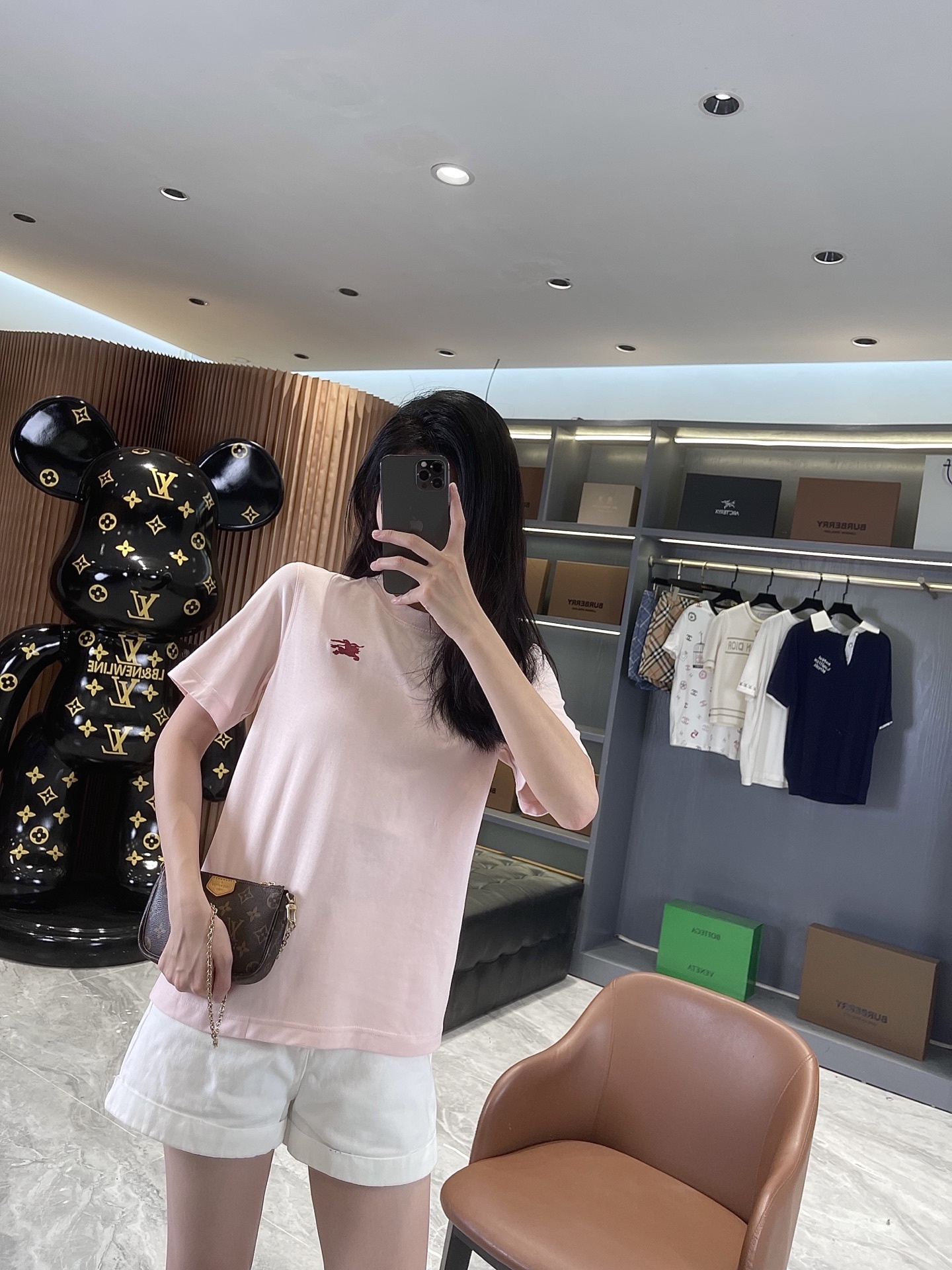 937e41deccbe8aa565da67648bc5cb69.jpg
