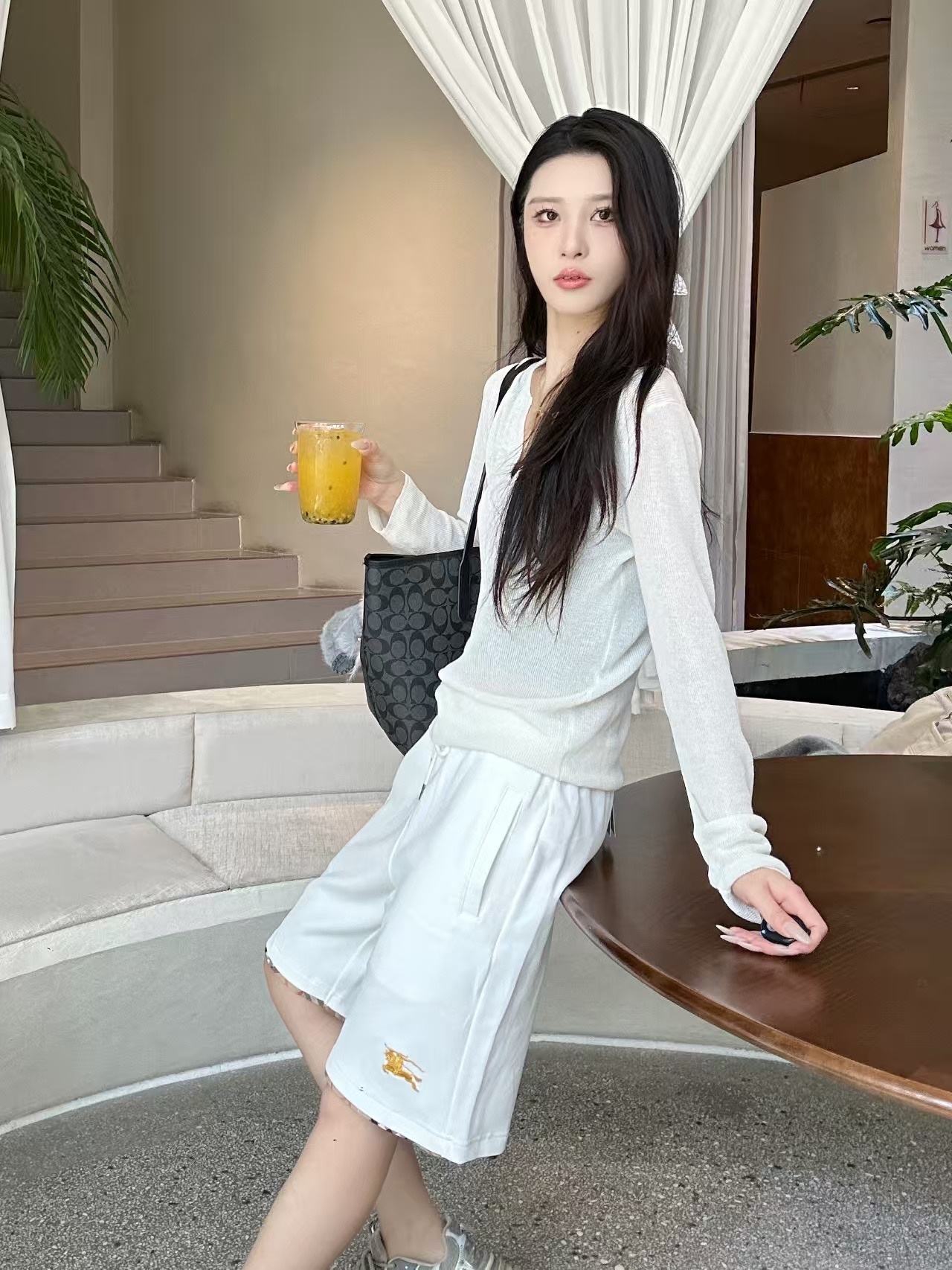 9b0ae1d04f7fae6e60b11588aa669a3e.jpg