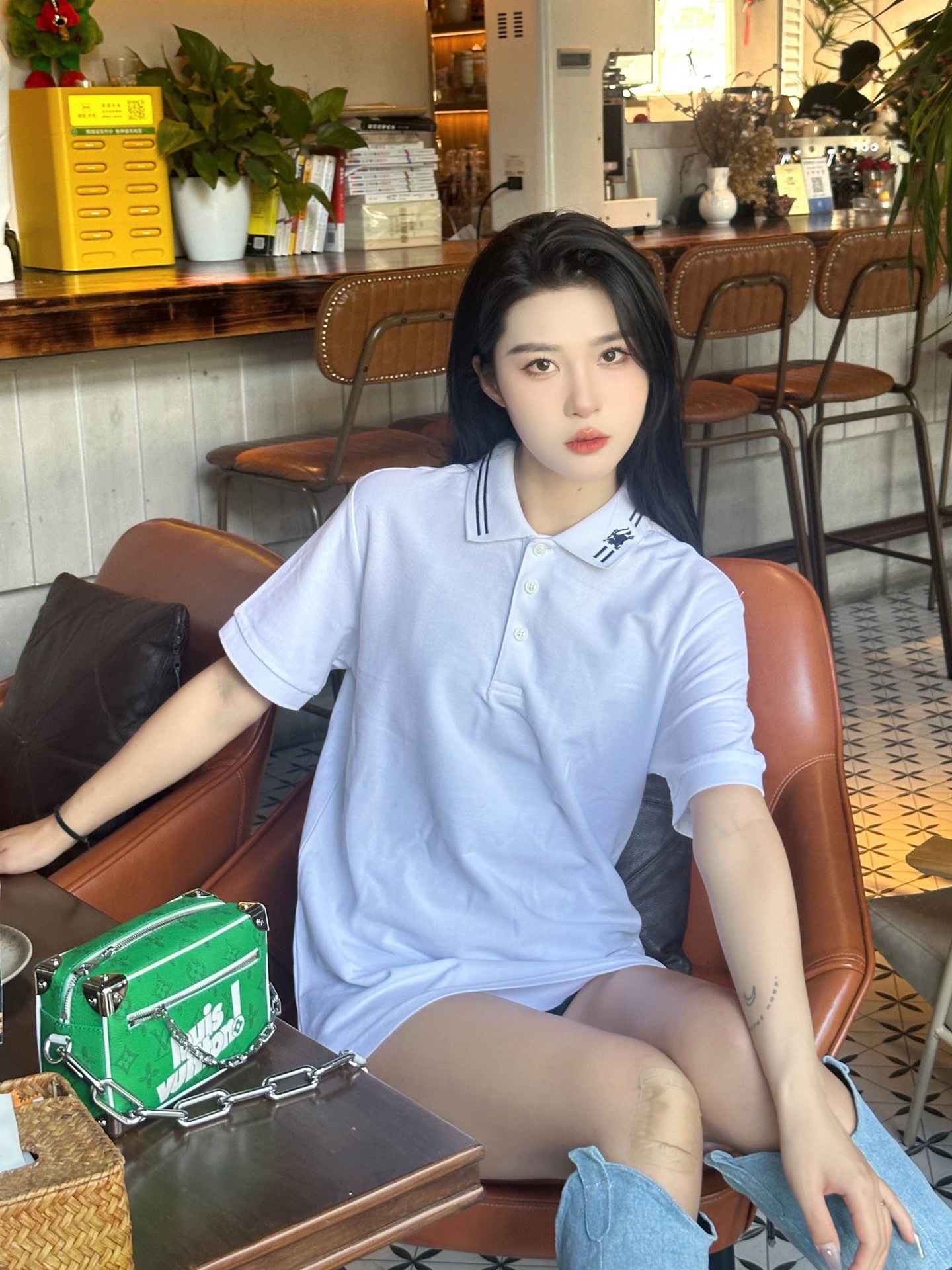 a2b6fff633ca50c5abbe715d8a70a441.jpg