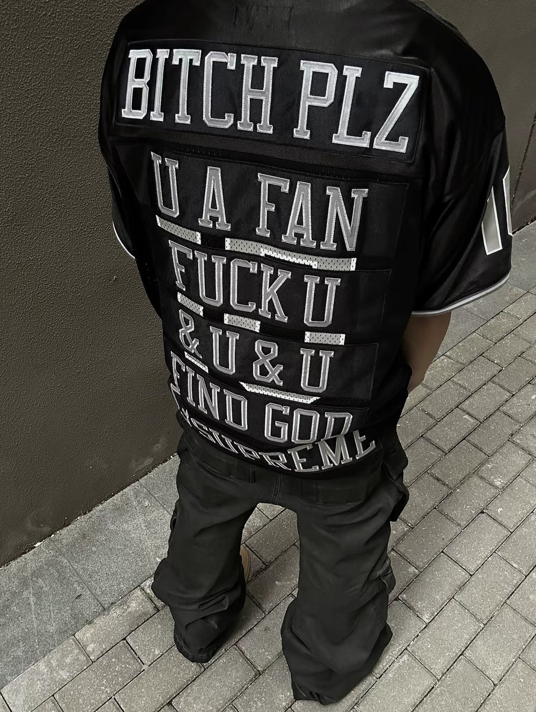 af1fb1f265b04c00b77b132c97a6b722.jpg