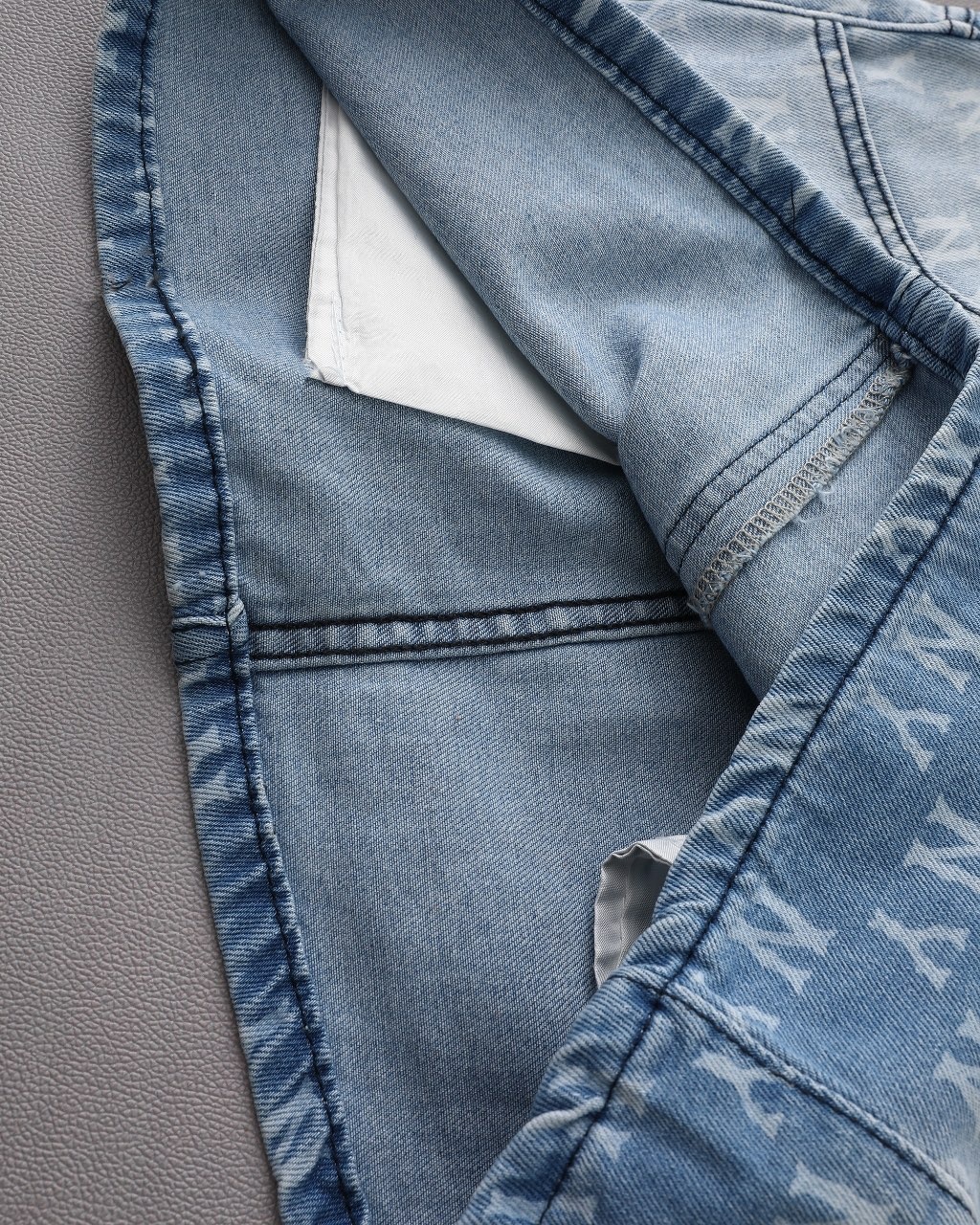 d8e1951548f57f666a3ae274e76cf477.jpg