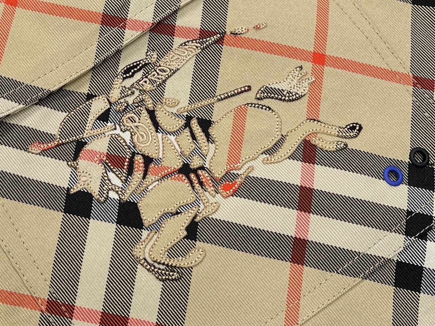 e892bfb8180cf0a75e2203a5d0a9cf35.jpg