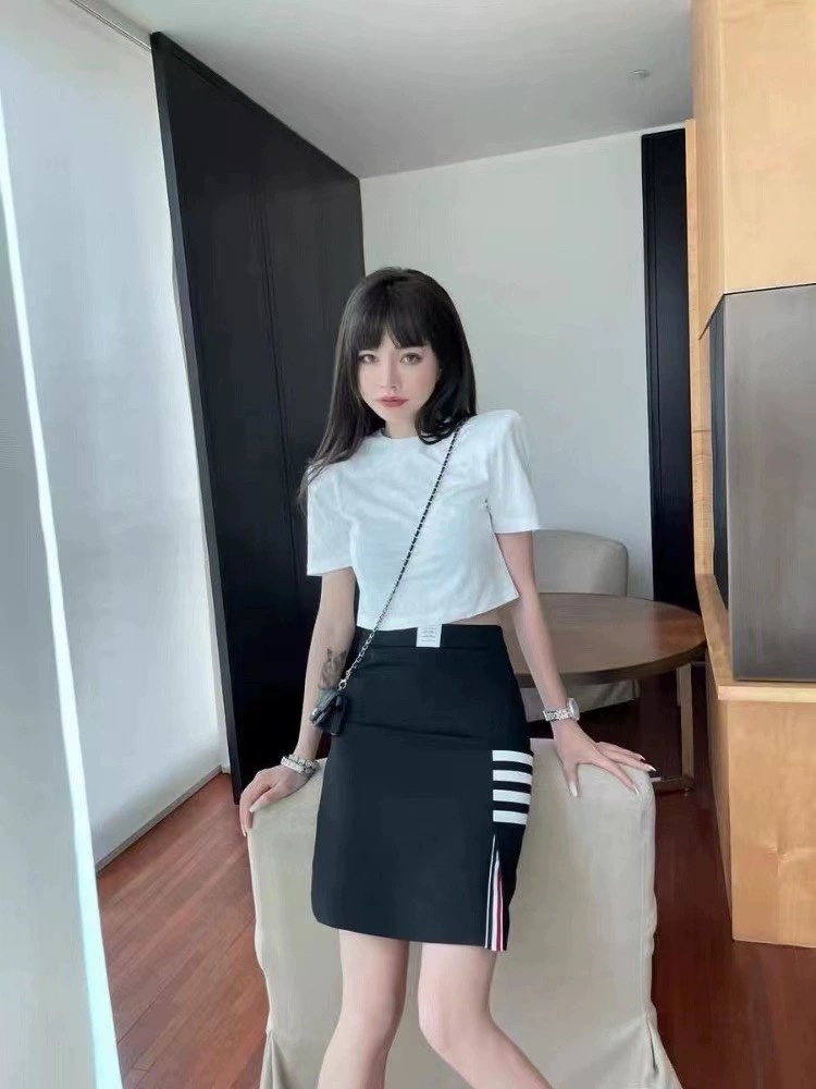 ec8939756a499e9aeb9c0adb6a2a5e79.jpg