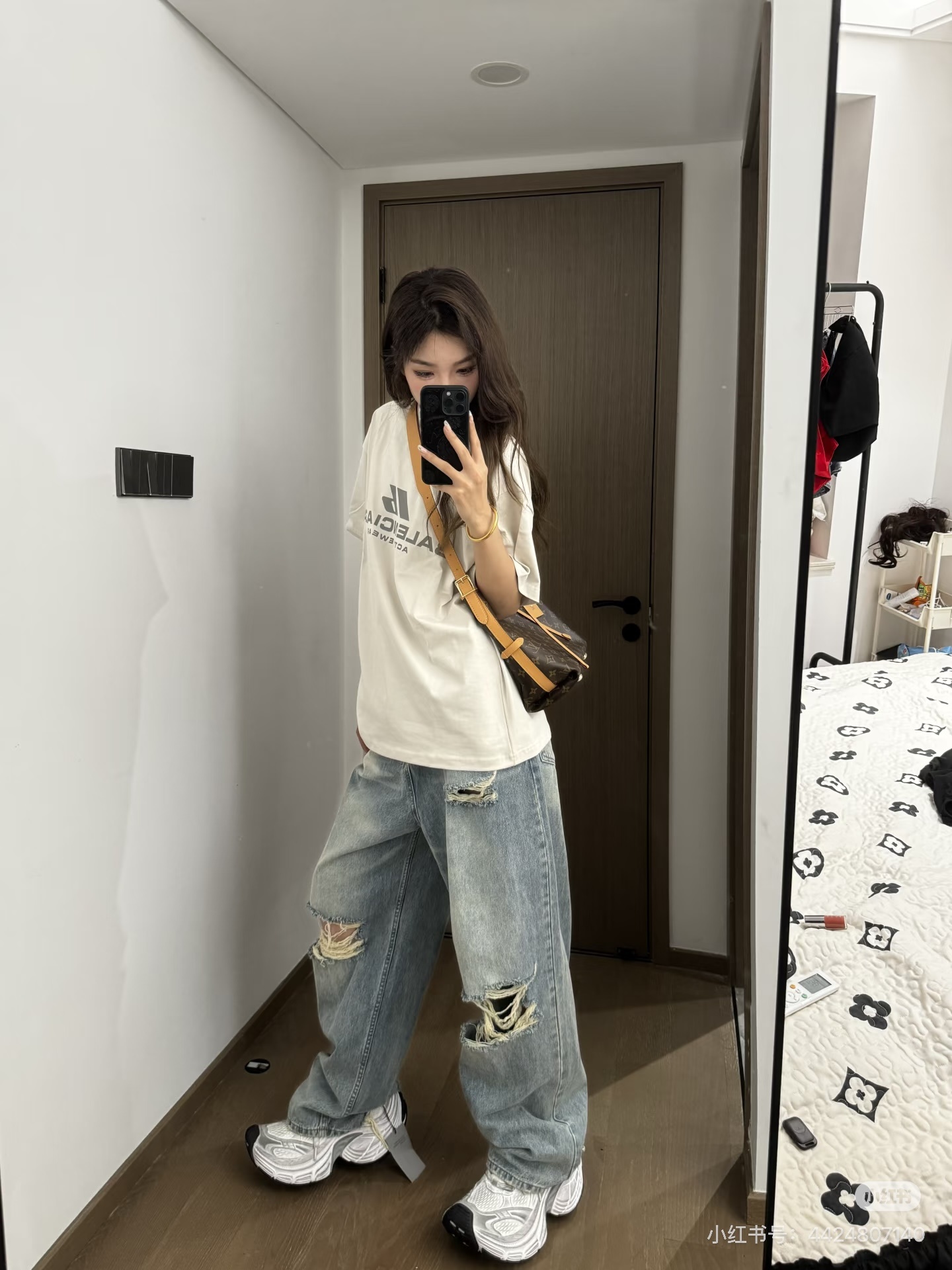 198a68c5e389a5fecd3b1364376706c8.jpg