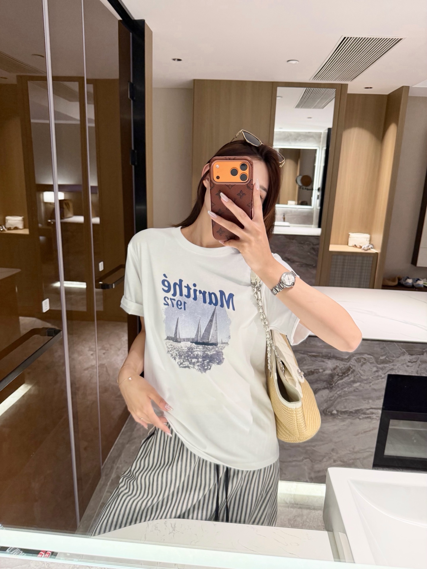 681fc1bbe2b570555a20c746895b1c4b.jpg