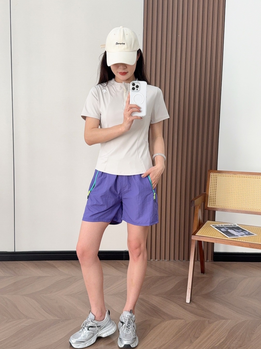 beea56af8cf3f82e5c8e2ddec1b503cd.jpg