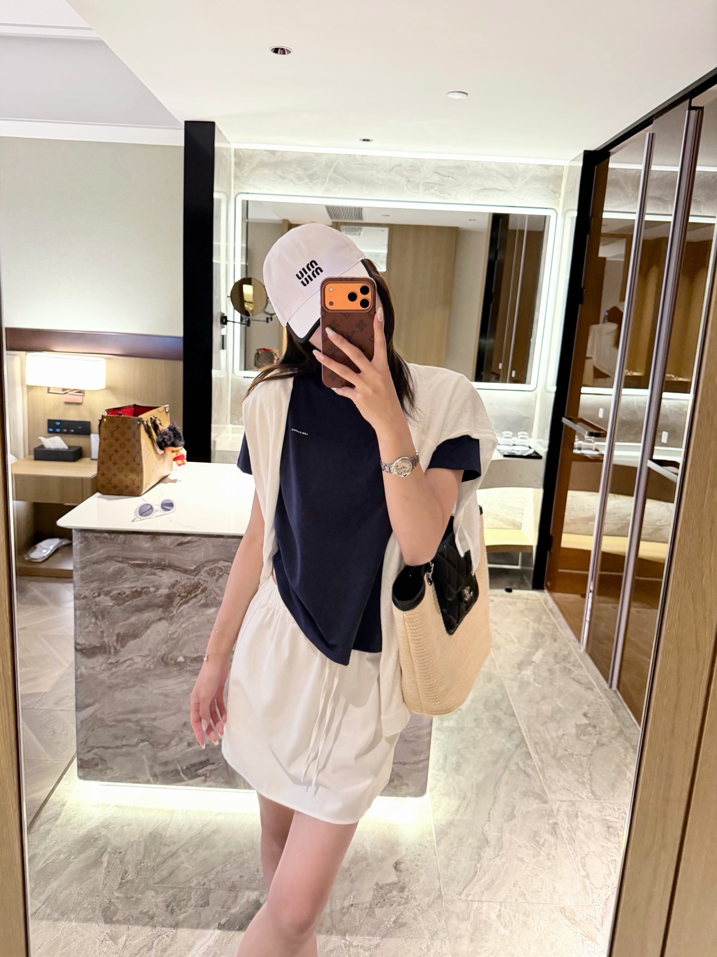 d0ae3d11ba4faaee3a0e3965a6431336.jpg