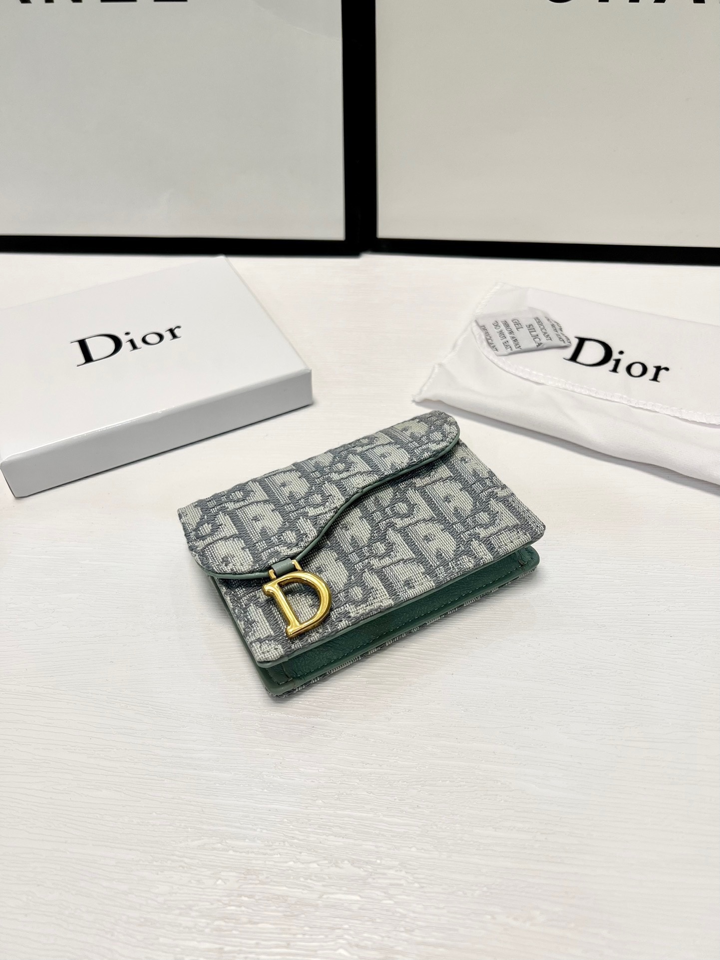 daed856e3a6f276e78e5d93cf843f814.jpg