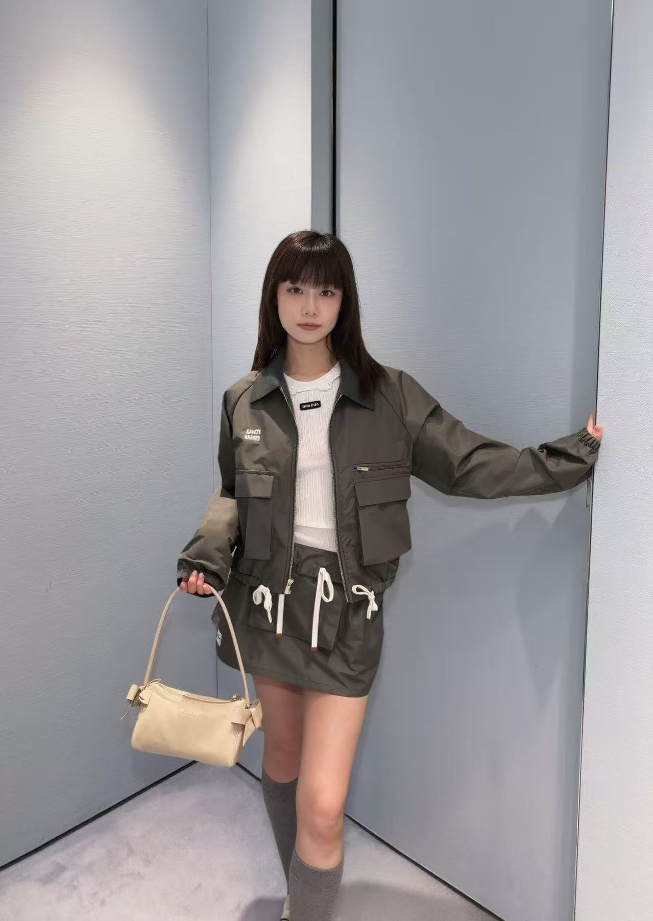 183b4f5c61a9cc159104bfa9798537f2.jpg