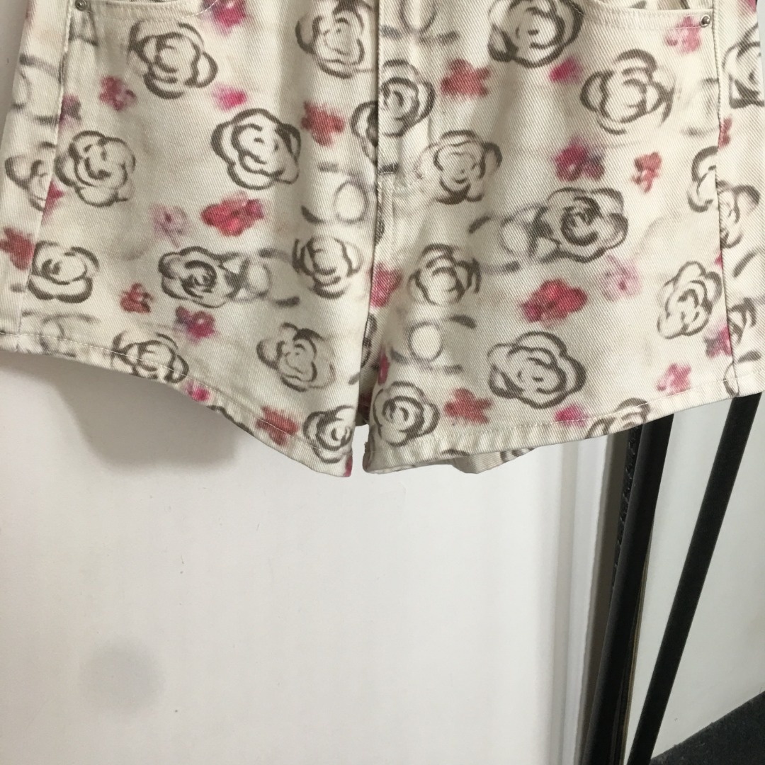 4c0b1a34ea65eb41e5bf7b8bfa97eee2.jpg