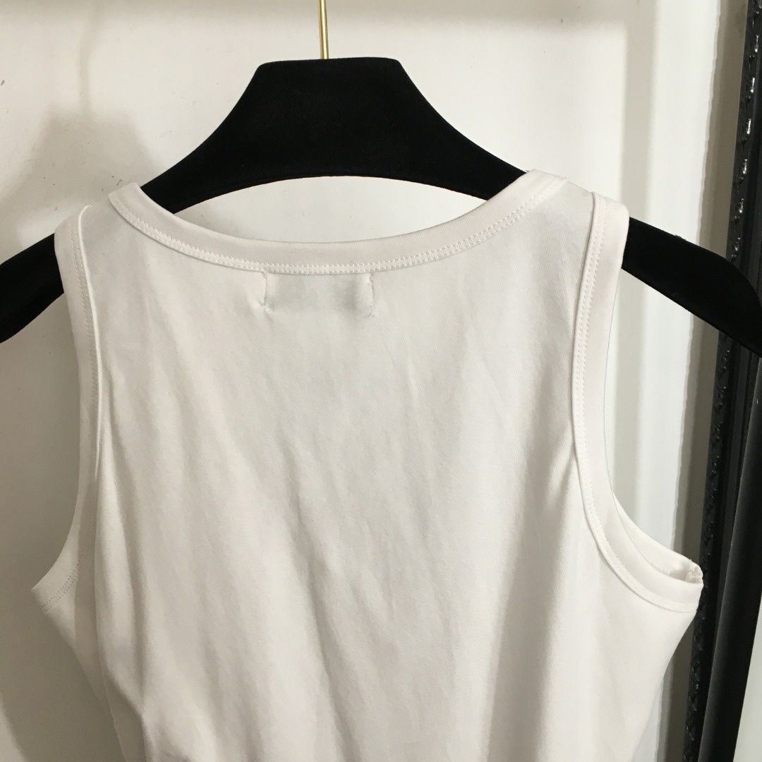 fda06d050804b7b7fd52e931cc965bc3.jpg