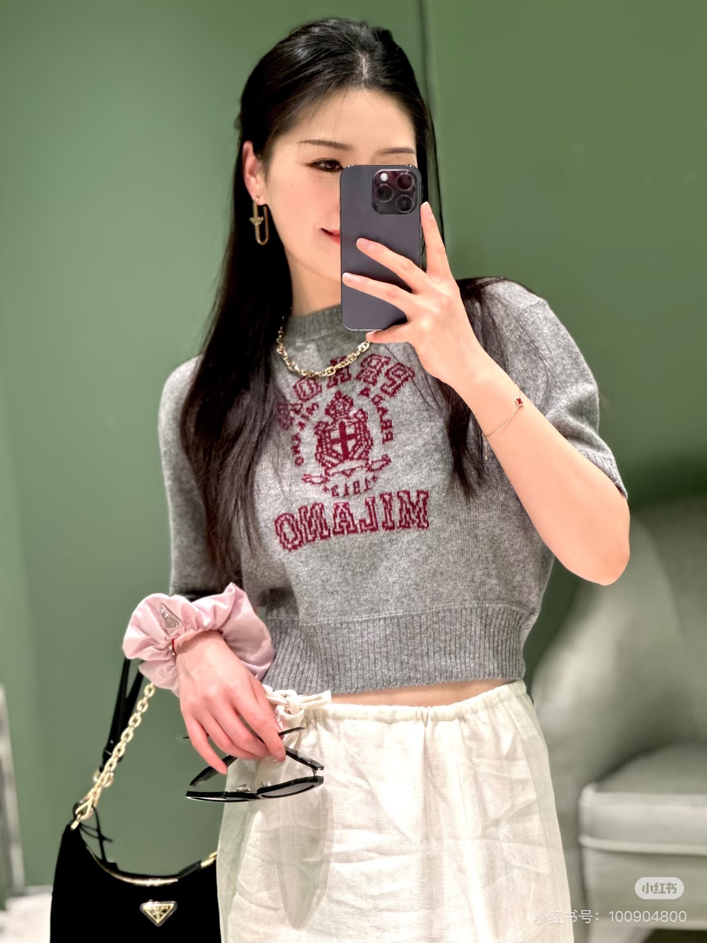 44e070f1e4accb46be38fe30d1860660.jpg