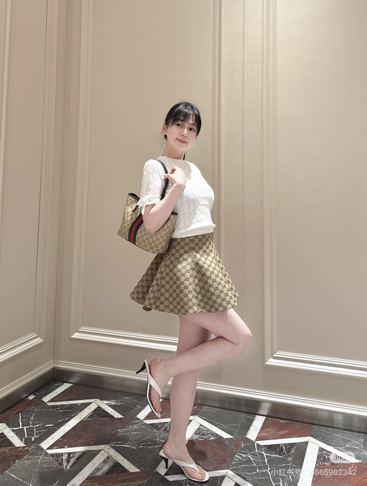695748cff72e6c84439c4e2469f26b5d.jpg