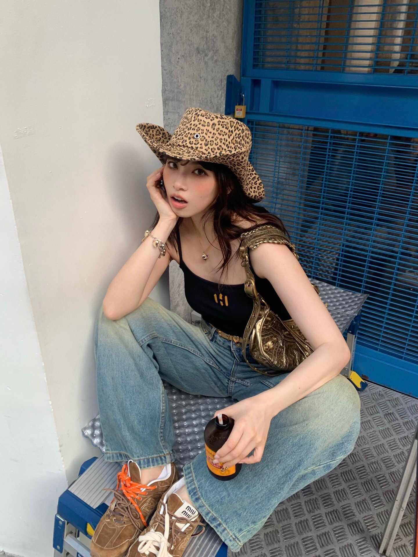 97739a4fb3d00363455ee30c5a4e10e6.jpg