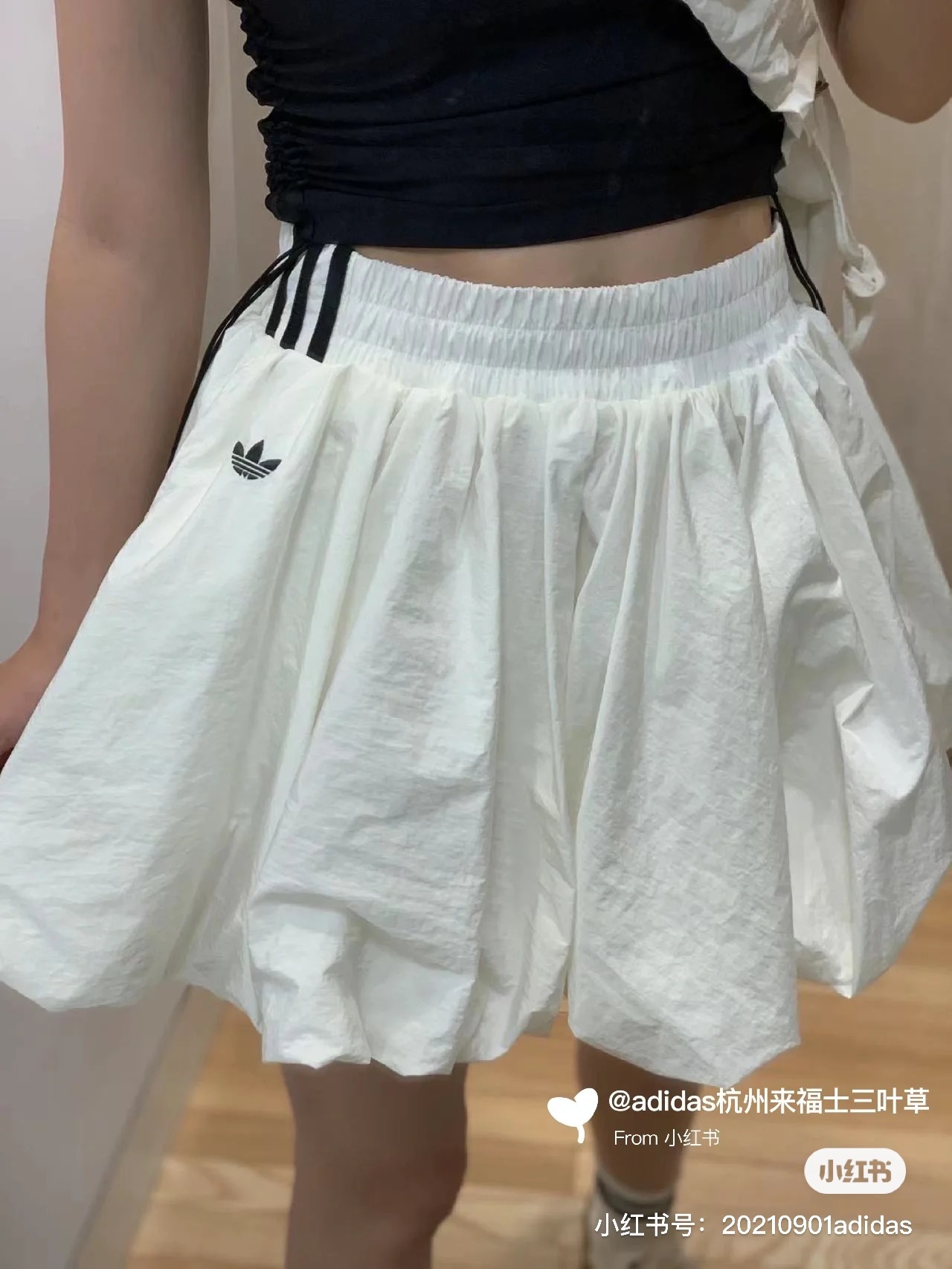 9d7d6c68a567f7ff12de4accf54be75b.jpg