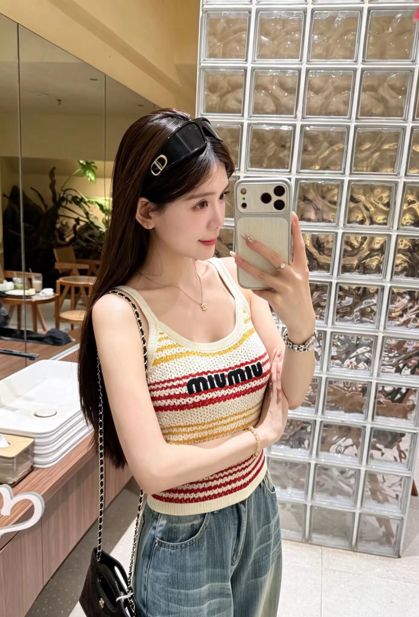 b9ec6d64bffac99ad5c6d3695a5c33a0.jpg