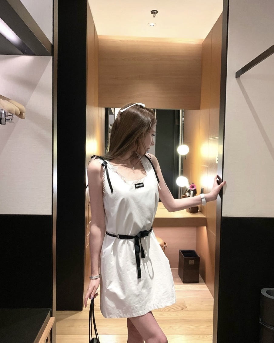 d5fa38ab0525bb0a786fdf624df036c0.jpg
