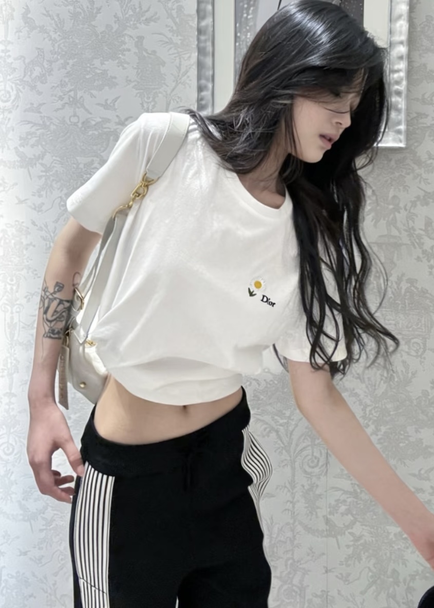 edc5bc948a8ebe79ff9adda1887fb8c1.jpg