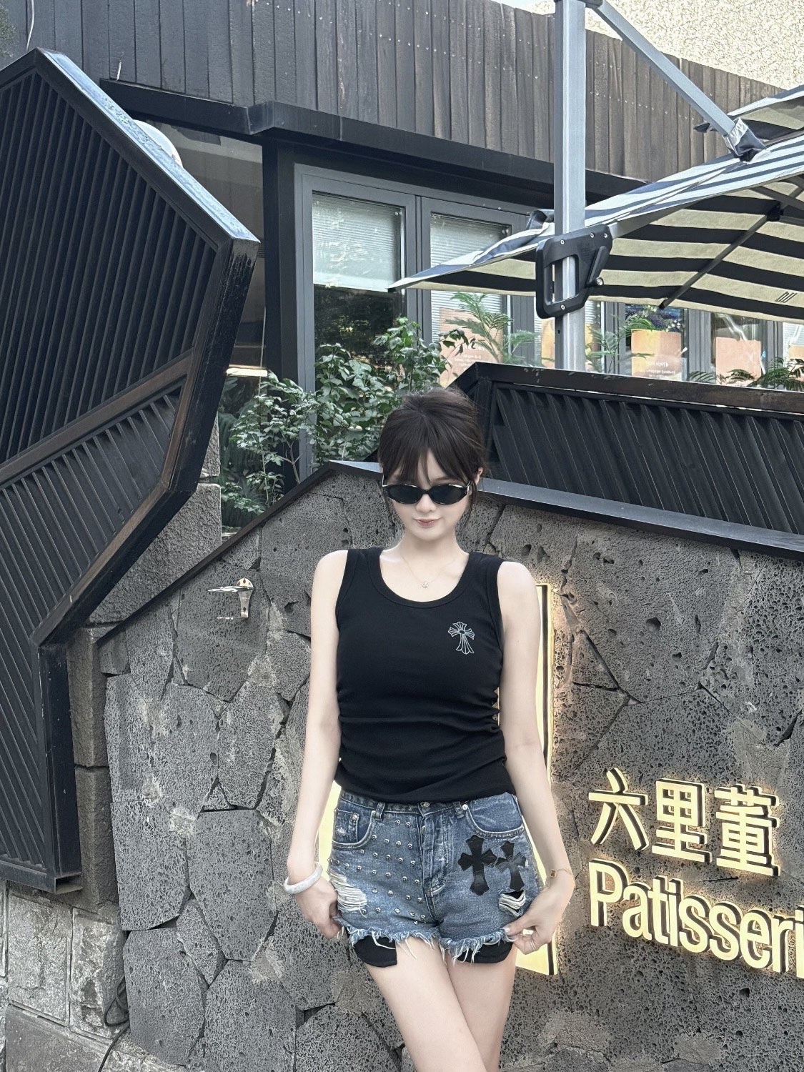 256f4c72662e4f1d96a7d5b3b051a507.jpg