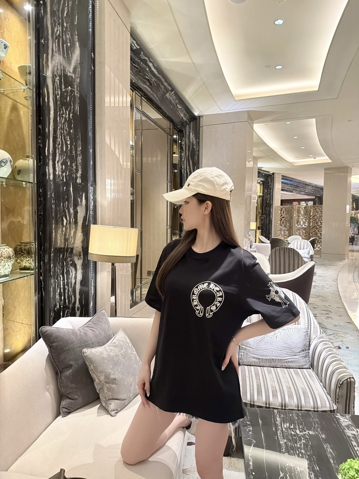 2faff70e4f82e49bd81bcd6a12e5fec3.jpg