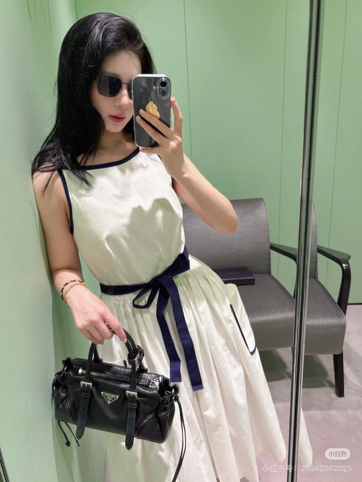 556eee9812bc3d9b5b35fcfb809b8871.jpg