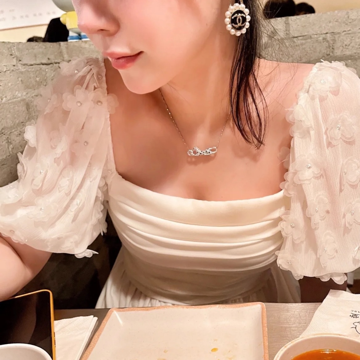 582b6e7e2d35cc5fd7859c4164b87fcd.jpg