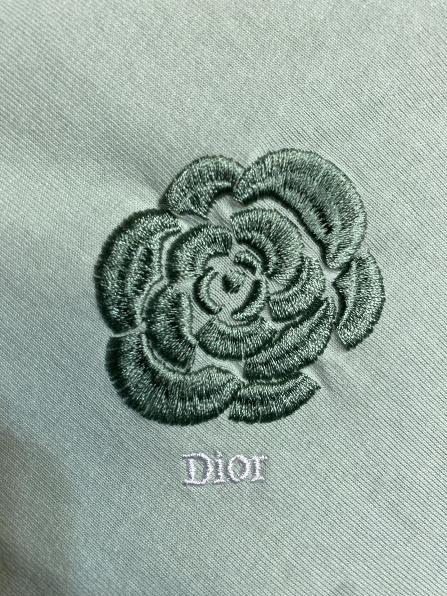 8dc031b7423c980ee4d778721cc3cc9c.jpg