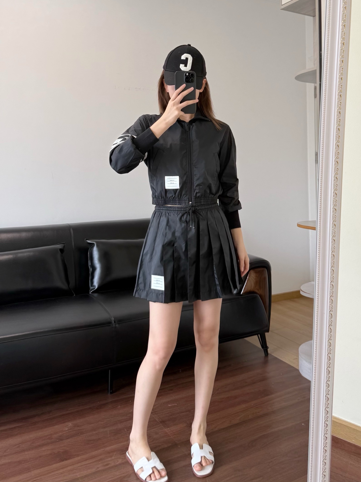 9b8bdc5fa0b8126ad61ce886485edea3.jpg