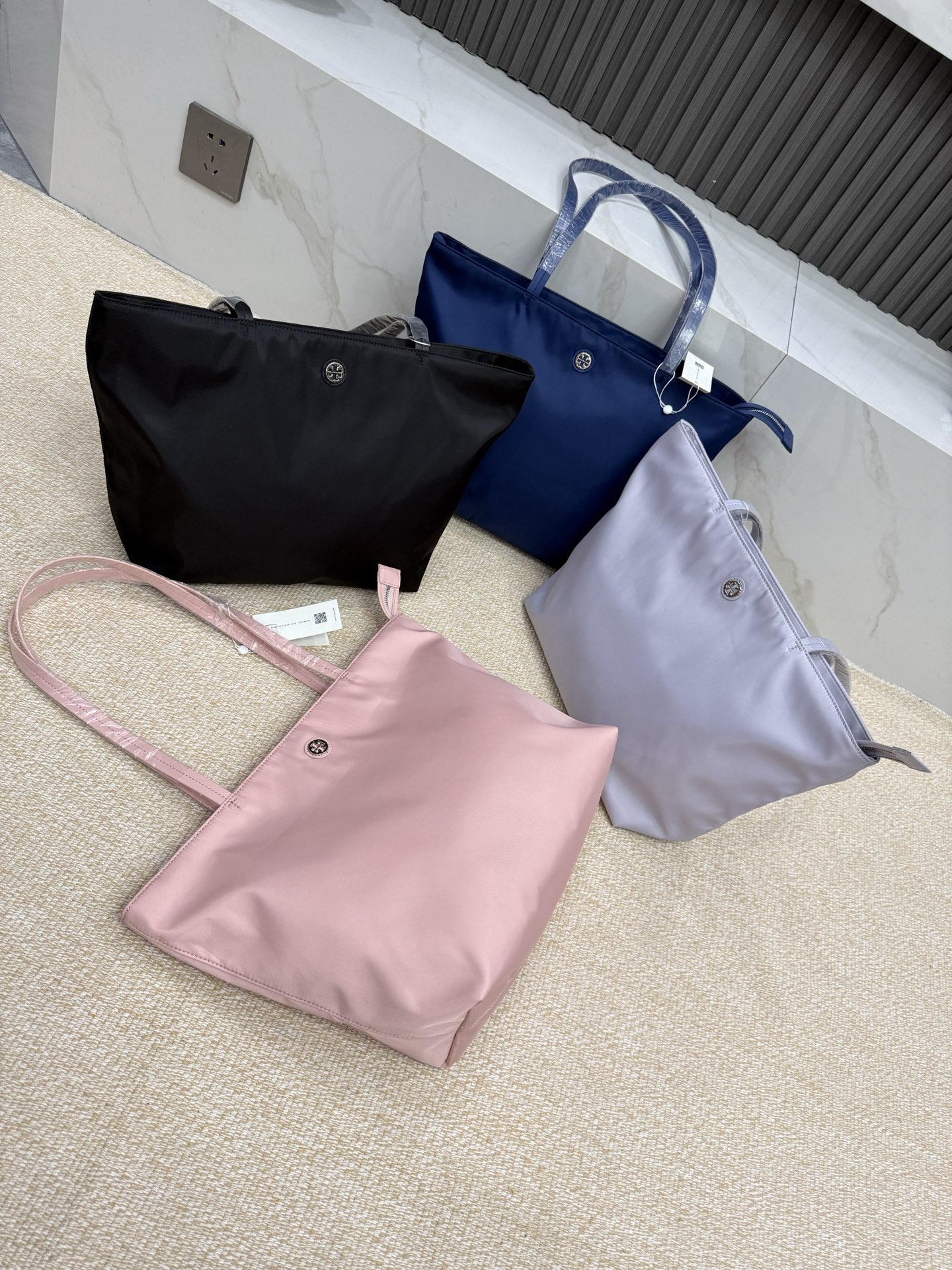 b844cc74fd8ab61b95d1497c6b08139b.jpg