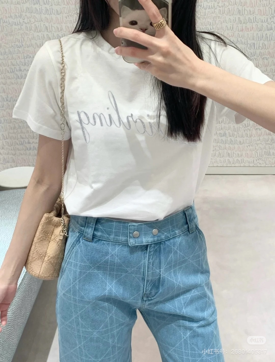 dbd5e3a18d81b76e2b79d96537f6693a.jpg